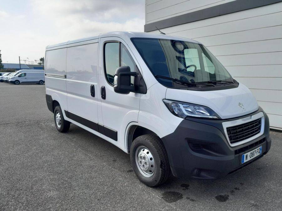 Peugeot Boxer fourgon occasion l2h1 proche de Lyon