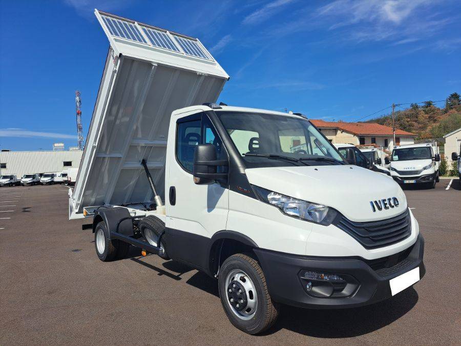 Iveco DAILY 2023 benne diesel à Chanas auto 38 près de Lyon