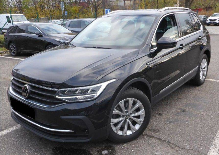 Volkswagen TIGUAN occasion noir à vendre à Chanas auto 38 près de Lyon