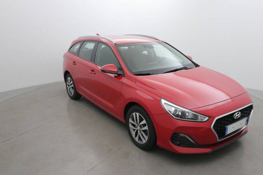 Hyundai I30 SW occasion grand coffre à Chanas auto 38