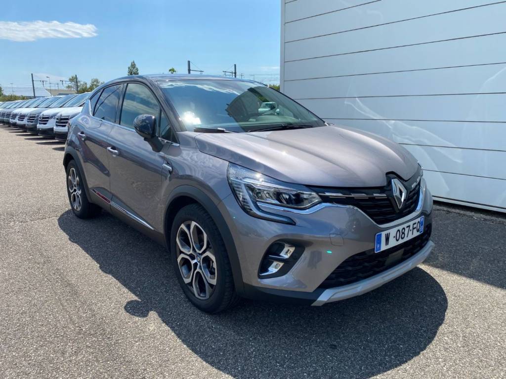 Renault CAPTUR occasion hybride peu de kilomètre à vendre près de Lyon