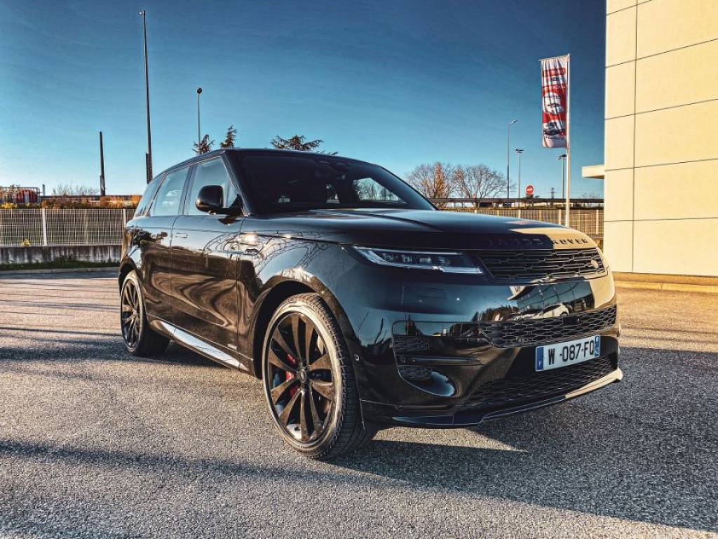 Nouveau Land Rover RANGE ROVER SPORT noir à vendre à Chanas auto 38