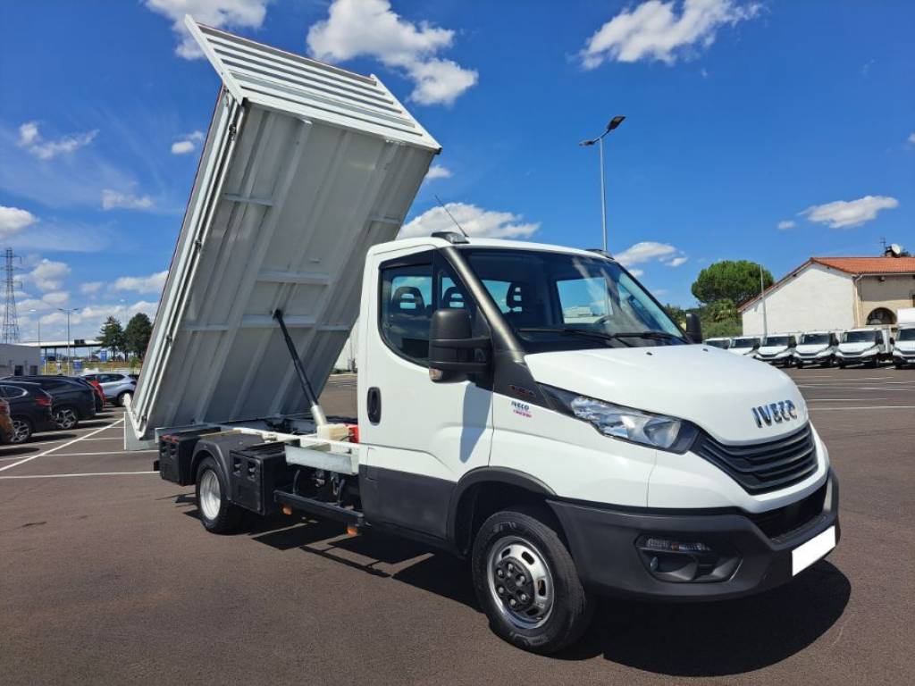 Iveco DAILY occasion benne diesel à Chanas auto 38 près de Lyon